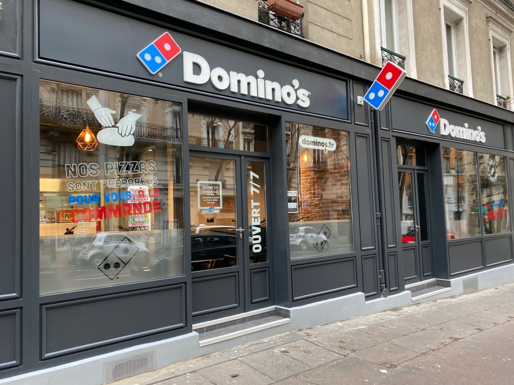 Facade of the Dominos pizza de Sceaux